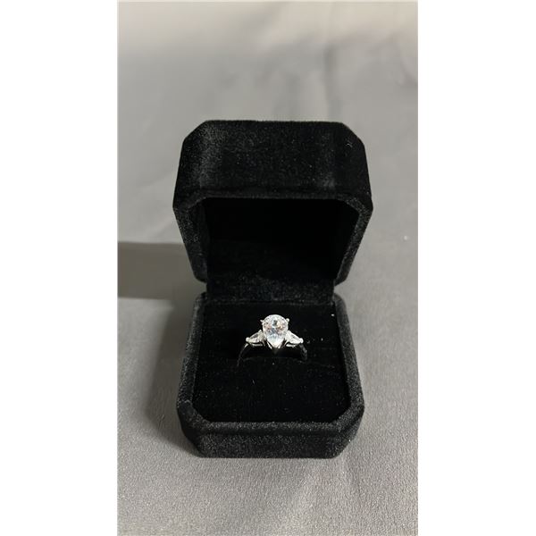 NEW .925 SILVER 2 CT PEAR CUT SIMULATED DIAMOND (CZ) TRINITY RING WITH PEAR SIDE STONES