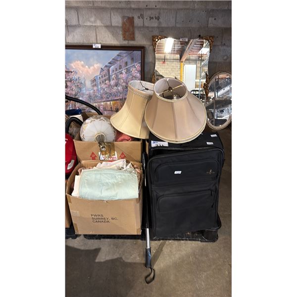 PALLET OF ASSORTED ITEMS INCLUDING; LUGGAGE, LAMPS, KITCHENWARE & MORE