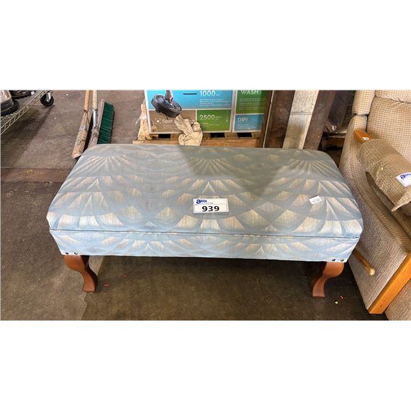 FABRIC BENCH