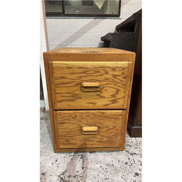 2-DRAWER OAK CABINET 20.5" X 25" X 28"