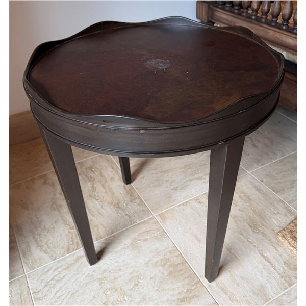 Carved Wooden Scalloped-Edge Round Table w/ Raised Rim 24" Dia, 25"H