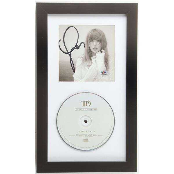 TAYLOR SWIFT SGNED AND FRAMED PRESENTATION PIECE - PSA COA