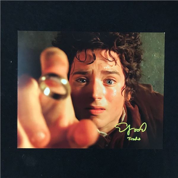 ELIJAH WOOD SIGNED AND INSCRIBED LORD OF THE RINGS 8X10 - WWOC COA