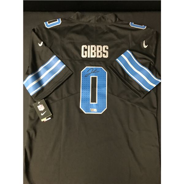 JAHMYR GIBBS SIGNED Detroit Lions FOOTBALL JERSEY - ACE COA