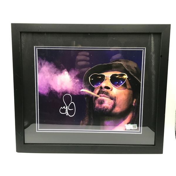 SNOOP DOGG SIGNED AND FRAMED 8X10 - KB COA