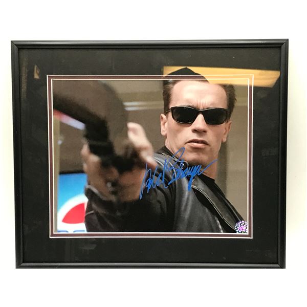 ARNOLD SCWARZENEGGER SIGNED AND FRAMED TERMINATOR 8X10  - KB COA