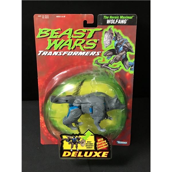 VINTAGE TRANSFORMERS  BEAST WARS WOLFANG ACTION FIGURE IN ORIGINAL BOX