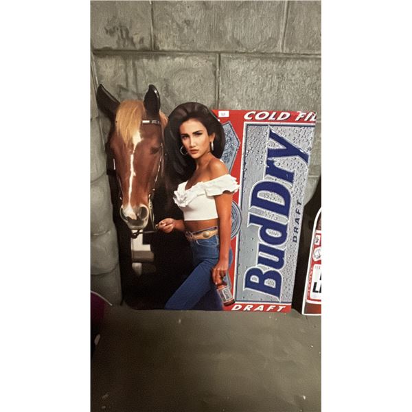 VINTAGE BUDWEISER BUD DRY DRAFT TIN SIGN