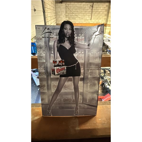 VINTAGE COORS LIGHT TIN SIGN