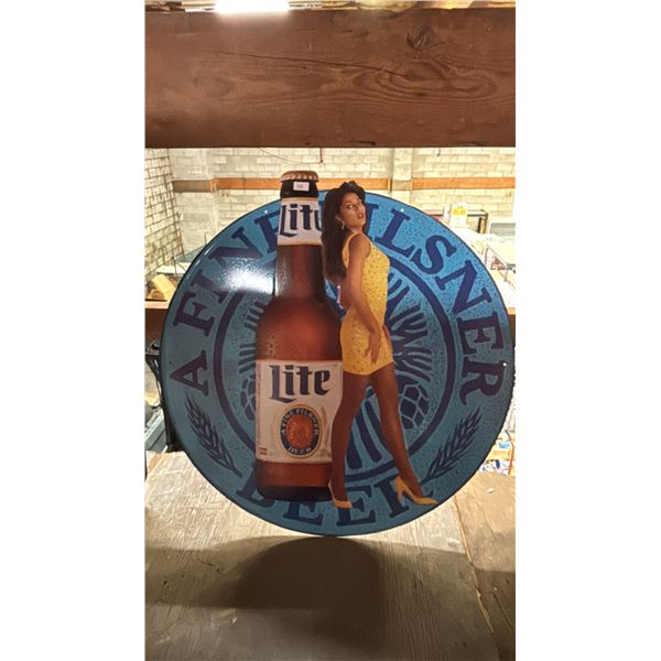 VINTAGE LITE TIN SIGN