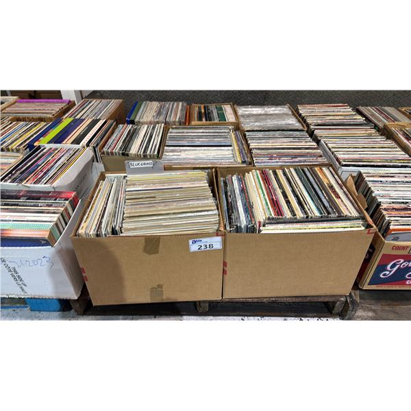 PALLET OF ASSORTED VINYL RECORDS