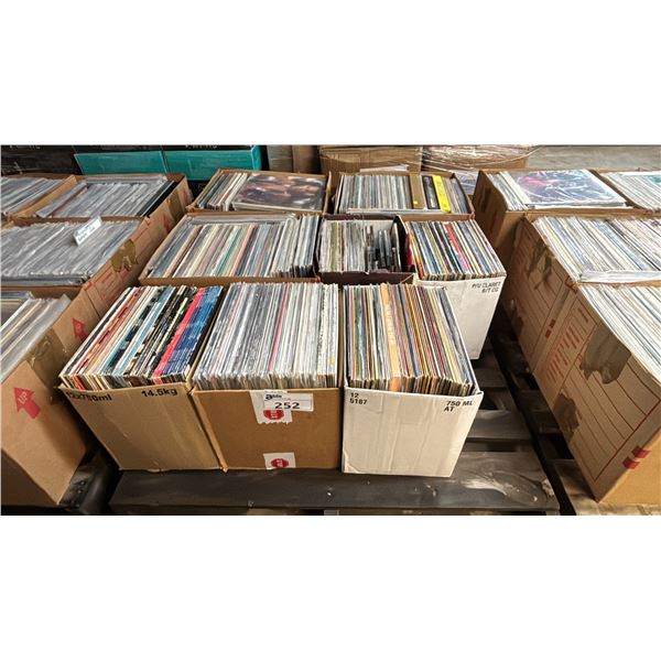 PALLET OF ASSORTED VINYL RECORDS