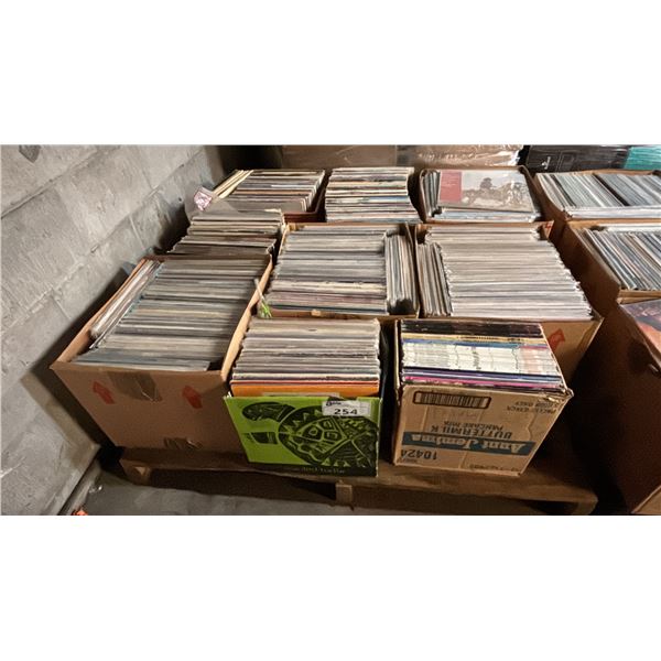 PALLET OF ASSORTED VINYL RECORDS