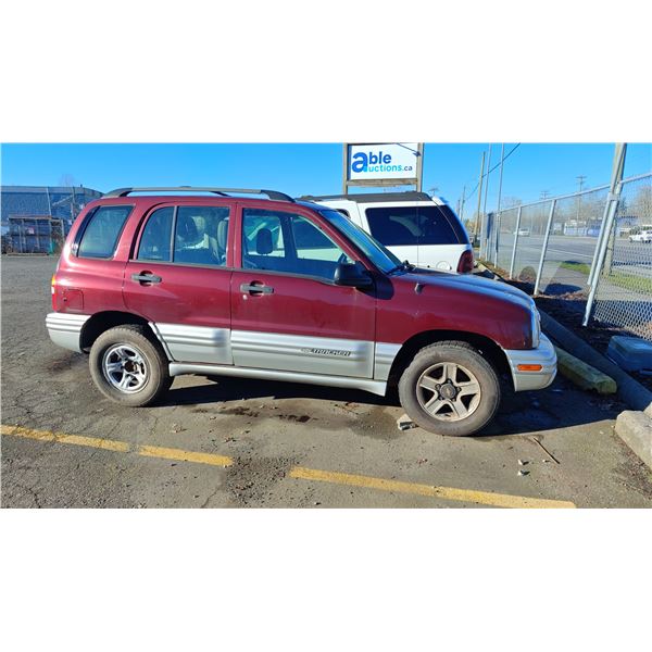 2002 CHEVROLET TRACKER, 4DRSW, RED, VIN 2CNBJ13C326930496,