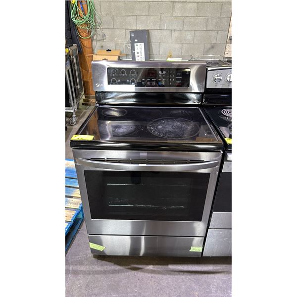 LG GLASS TOP RANGE WITH CONVECTION OVEN