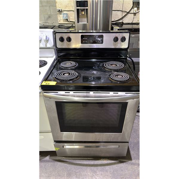 FRIGIDAIRE 4-BURNER ELECTRIC RANGE WITH SELF-CLEAN CONVENTIONAL OVEN