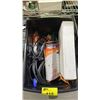 Image 2 : *NEW* BIN OF ASSORTED ITEMS INCLUDING; POWER CORDS, POWER BARS, POWER SPLITTERS & MORE
