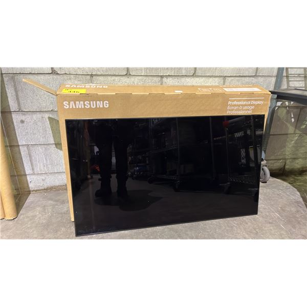 SAMSUNG PROPFESSIONAL 43" LED DISPLAY (NO REMOTE, NO STAND, NO POWER CORD)