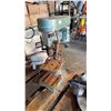 Image 1 : VINTAGE BENCHTOP DRILL PRESS