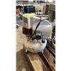 Image 2 : TOOL SHOP 24HP 4 GAL. AIR COMPRESSOR