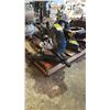 Image 2 : SLIDING COMPOUND MITER SAW