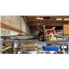 Image 1 : STIHL GAS POWERED CHAIN SAW
