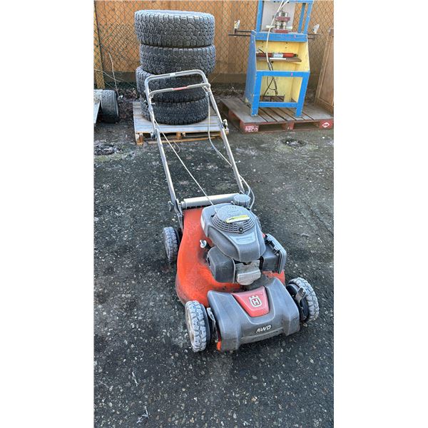 HUSQVARNA GAS LAWN MOWER