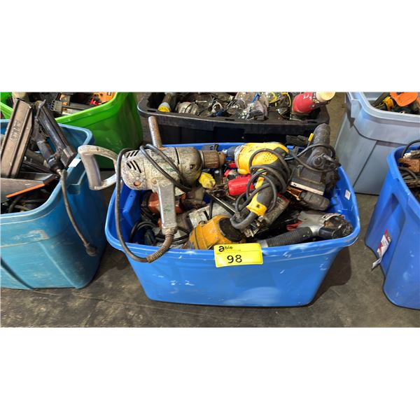 TOTE OF ASSORTED TOOLS: MASTERCRAFT PLANER, DEWALT DRILL, SKIL MOD 283 DRILL & MORE