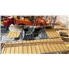 Image 3 : BOX OF PRO-TRADE 6" ROD STAPLES FLAT TOP 11-GAUGE