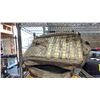 Image 3 : SHELF OF ASSORTED ITEMS INCLUDING; CAMO BAG, HARLEY DAVIDSON BAGS & ASSORTED LEATHER PIECES