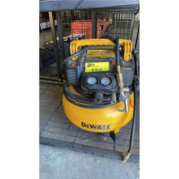 DEWALT 6 GALLON 165 PSI PORTABLE AIR COMPRESSOR