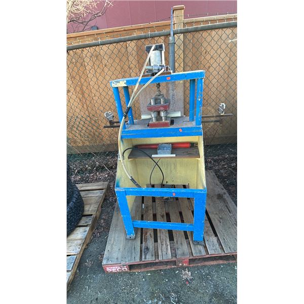 INDUSTRIAL STAMPING PRESS