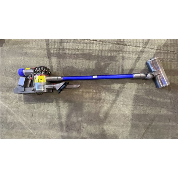 DYSON CORDLESS VACUUM WITH CHARGER (UNKNOWN WORKING CONDITION, MAY BE MISSING PARTS & PIECES)