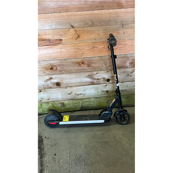 JETSON KIDS LIGHT-UP E-SCOOTER WITH BATTERY (NO CHARGER, UNKNOWN WORKING CONDITION, MISSING SIDE