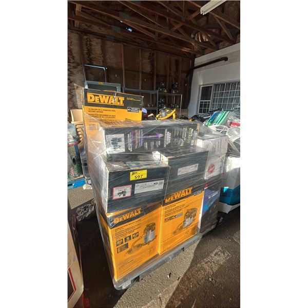 PALLET OF ASSORTED ITEMS INCLUDING; DEWALT WET/DRY VACUUMS, SHARK VACUUM, HOOVER VACUUM & MORE