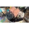 Image 2 : PALLET OF ASSORTED BEDDING