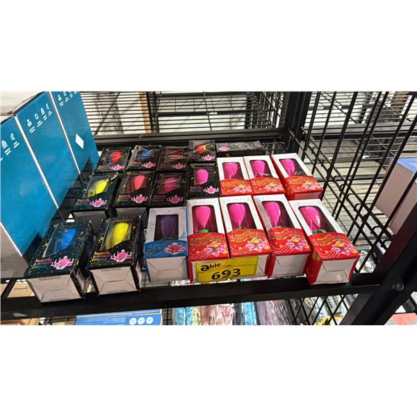 *NEW IN BOX* (19) ASSORTED MUSICAL FLOWER CANDLES