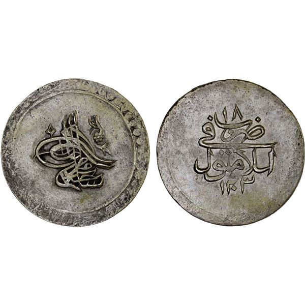 OTTOMAN: TURKEY: Selim III, 1789-1807, AR piastre (12.25g), Islambul, AH1203 year 18, XF