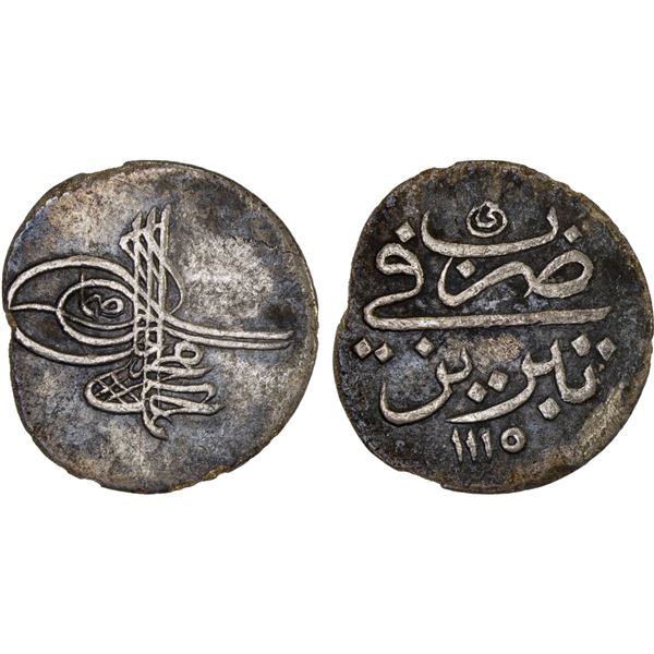 OTTOMAN: IRAN: Ahmad III, 1703-1730, AR abbasi (16 para) (3.33g), Tabriz, AH1115, VF