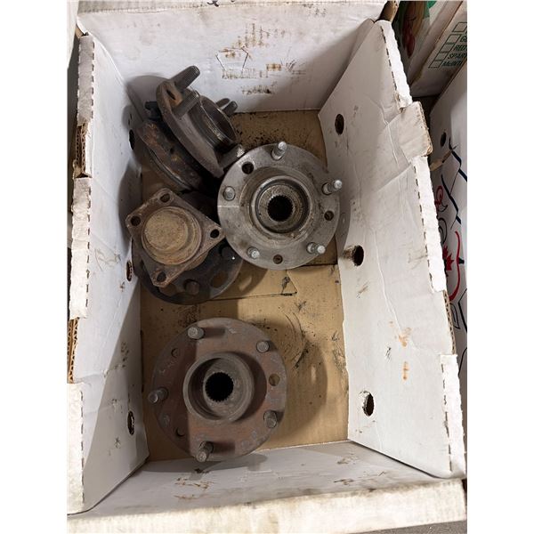 Wheel hubs / bearings