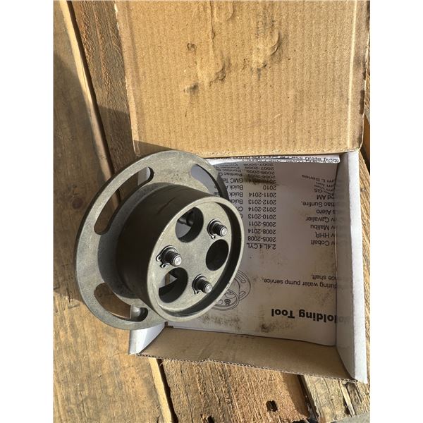 GM water pump holding tool