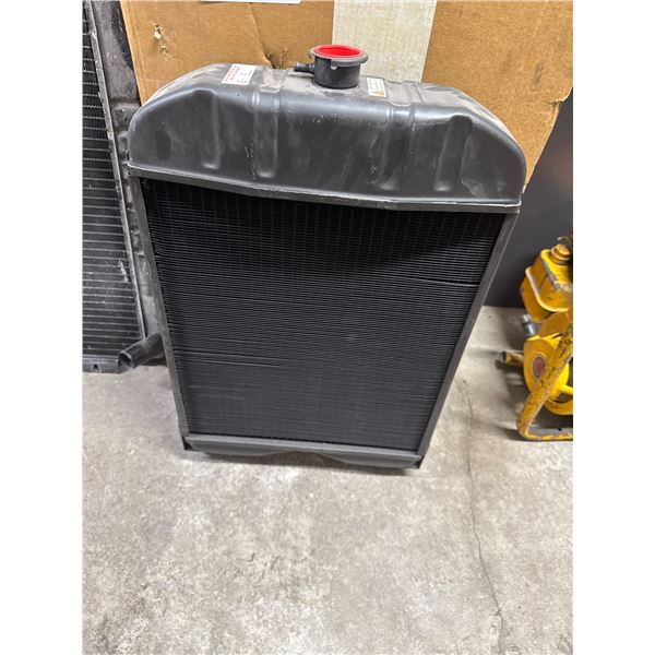 Massey  Ferguson radiator 8–894319M92