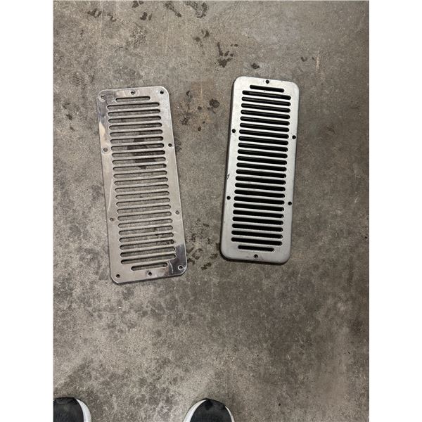 Jeep Cowl vents
