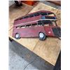 Image 1 : Bus metal art