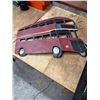 Image 2 : Bus metal art