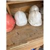 Image 3 : Hardhats