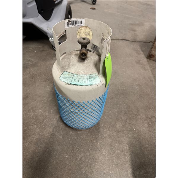 Refrigerant tank