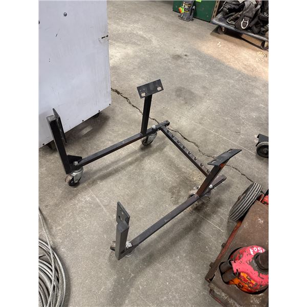 Roll stand to mount engines