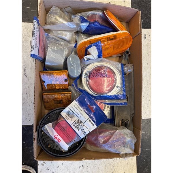 Reflectors and other trailer and vehicle lights