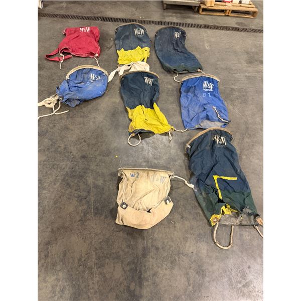 Picker bags and straps straps are shown in second picture